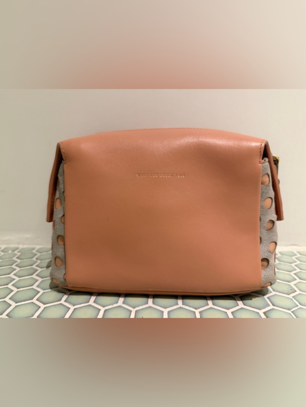 WANT Les Essentials crossbody leather bag - Peachy nude w/ fabric side details